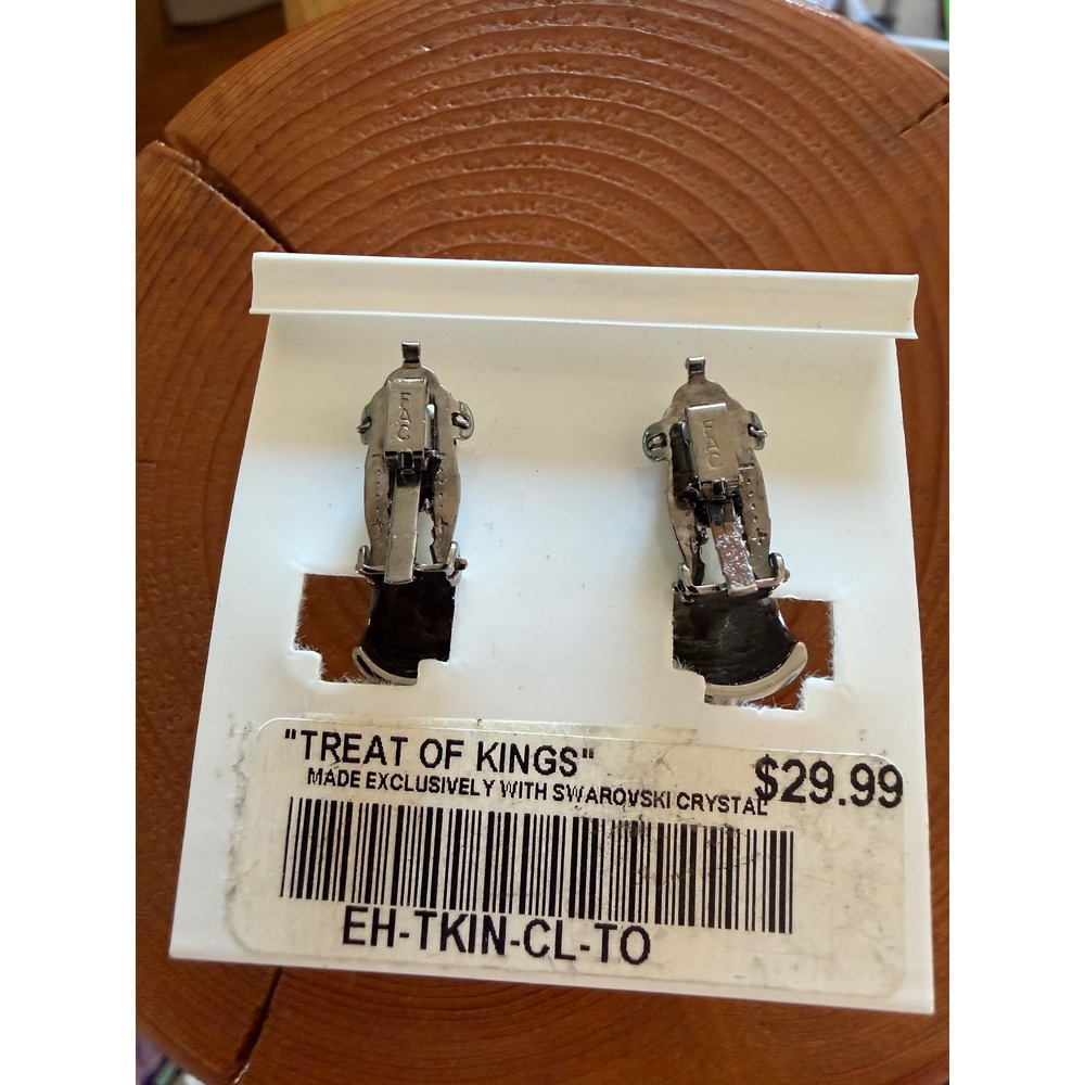Fifth Avenue Collection Treat of Kings Swarovski Crystal Clip On Earrings Silver - Picture 3 of 3